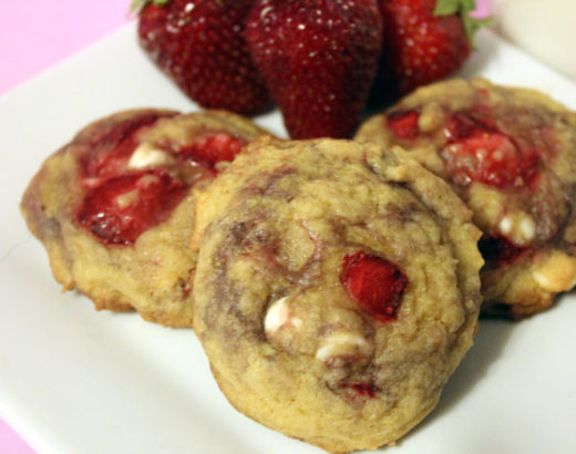 Strawberries & Dream Pudding Cookies